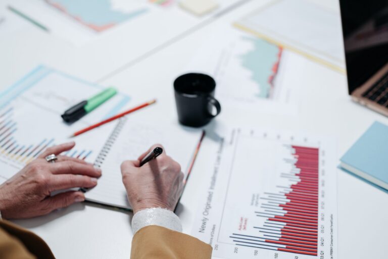 The Difference Between Tracking a Habit and Tracking a Result - tracking & numbers